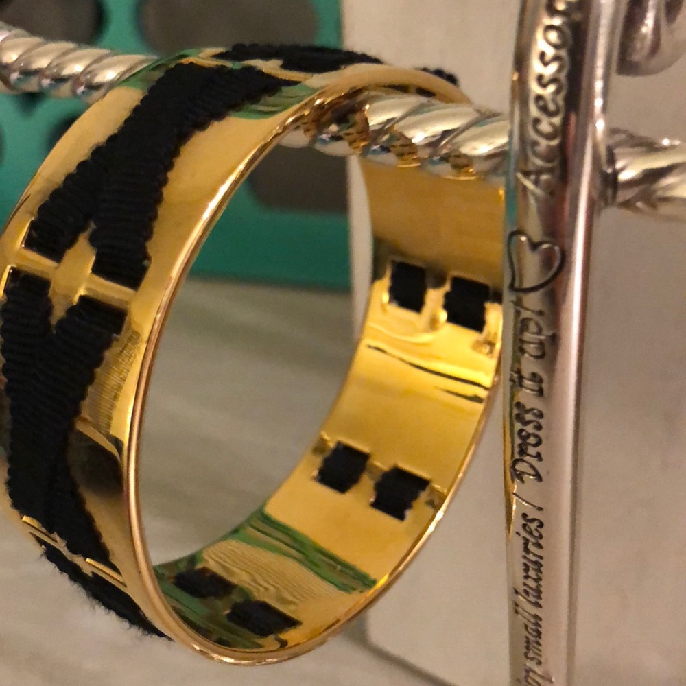 Kate Spade gold bangle - Picture 3 of 4